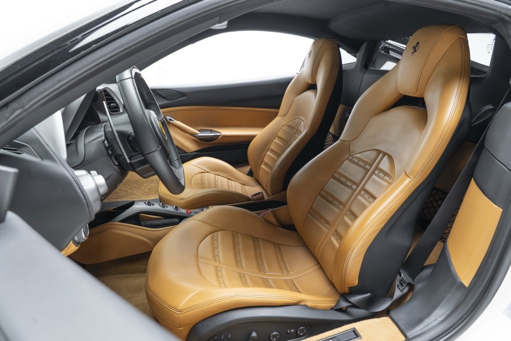 Used 2016 Ferrari 488 GTB image 12