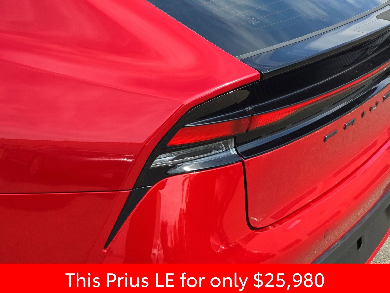 Used 2024 Toyota Prius LE FWD image 39