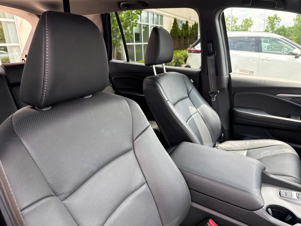 Used 2024 Honda Passport EX-L image 35
