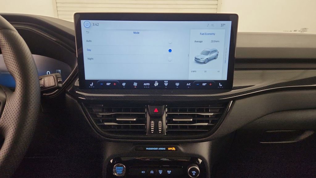 Certified 2023 Ford Escape ST-Line Select w/ Tech Pack #2 image 13