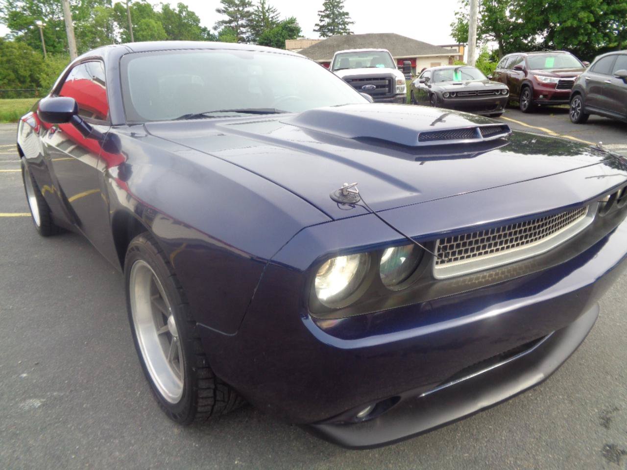 Used 2014 Dodge Challenger R/T RWD image 15