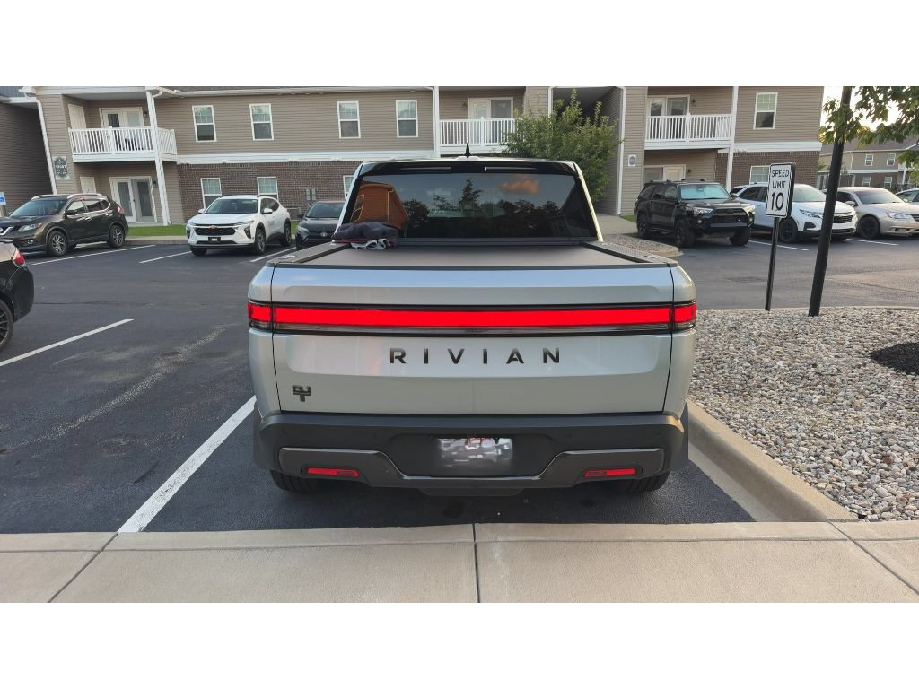 Used 2026 Rivian R1T Adventure AWD/4WD image 4