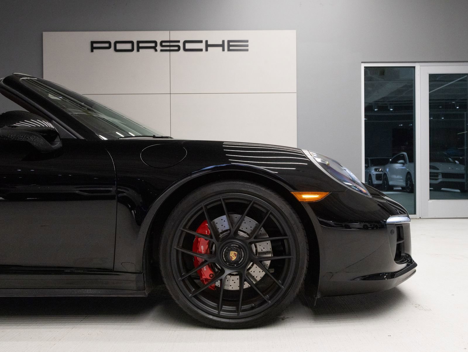 Certified 2019 Porsche 911 Targa 4 GTS AWD/4WD image 13