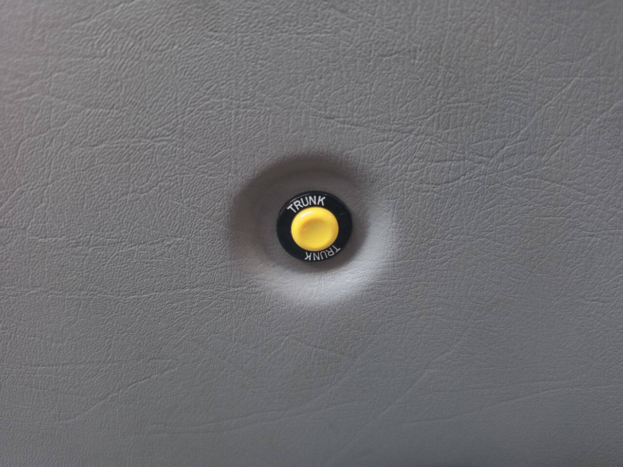 Used 1996 Chevrolet Lumina LS FWD image 40