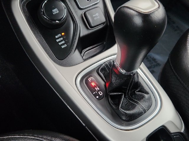 Used 2020 Jeep Compass High Altitude AWD/4WD image 41