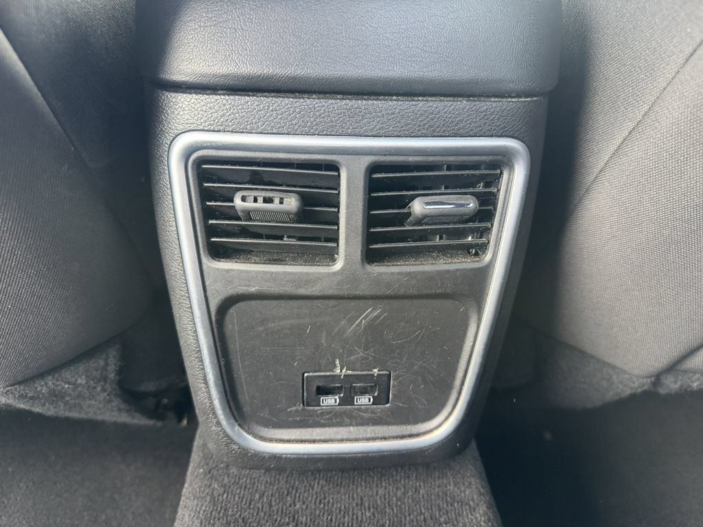 Used 2022 Dodge Charger SXT RWD image 8