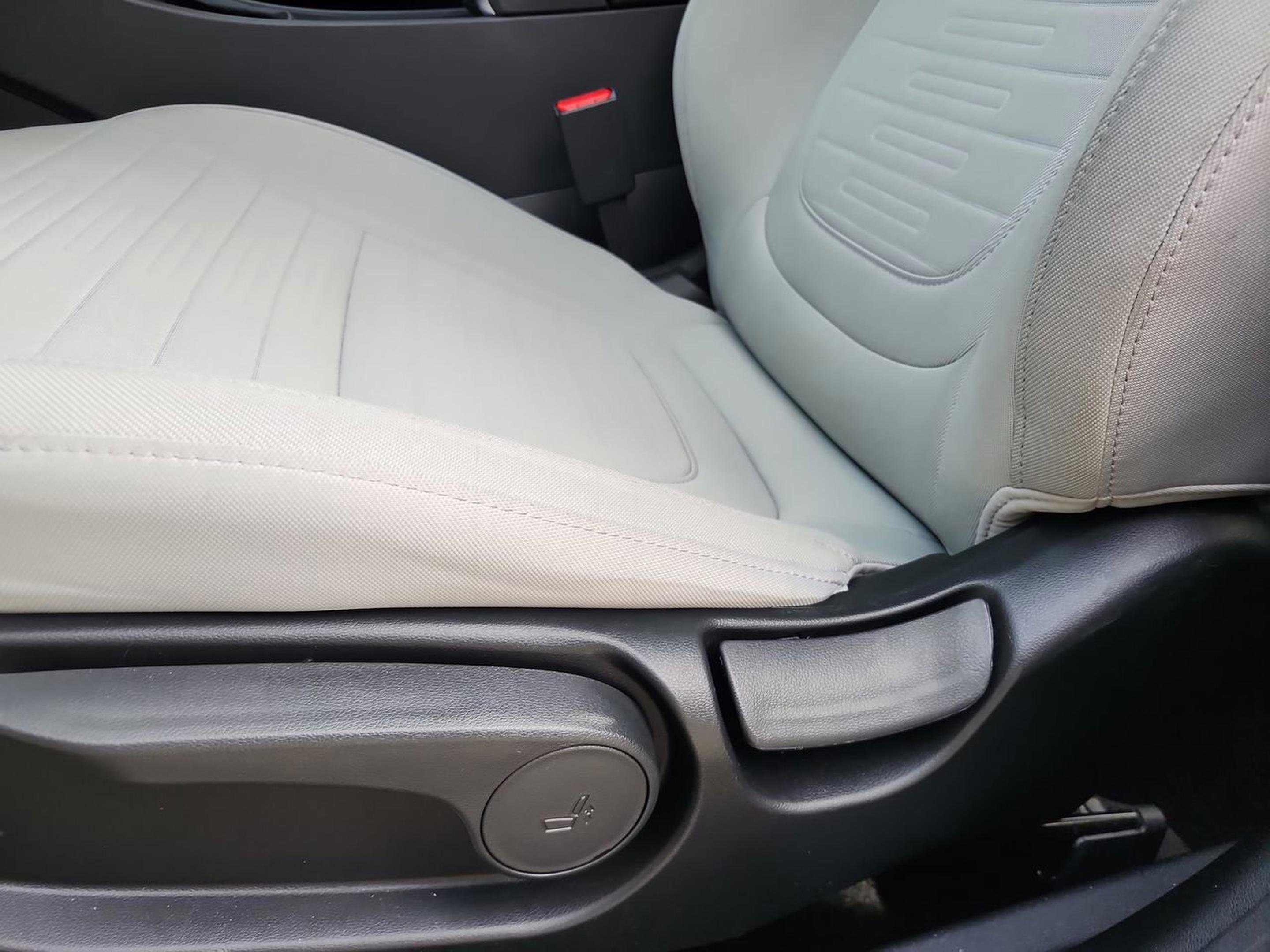 Certified 2025 Hyundai Santa Cruz SE image 15