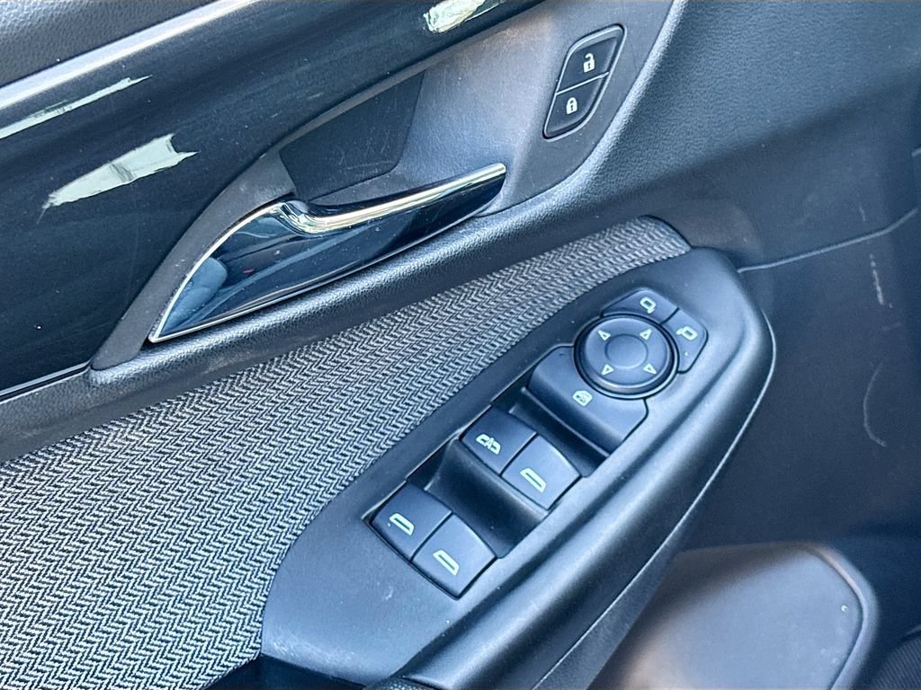 Used 2025 Chevrolet TrailBlazer LT AWD/4WD image 17