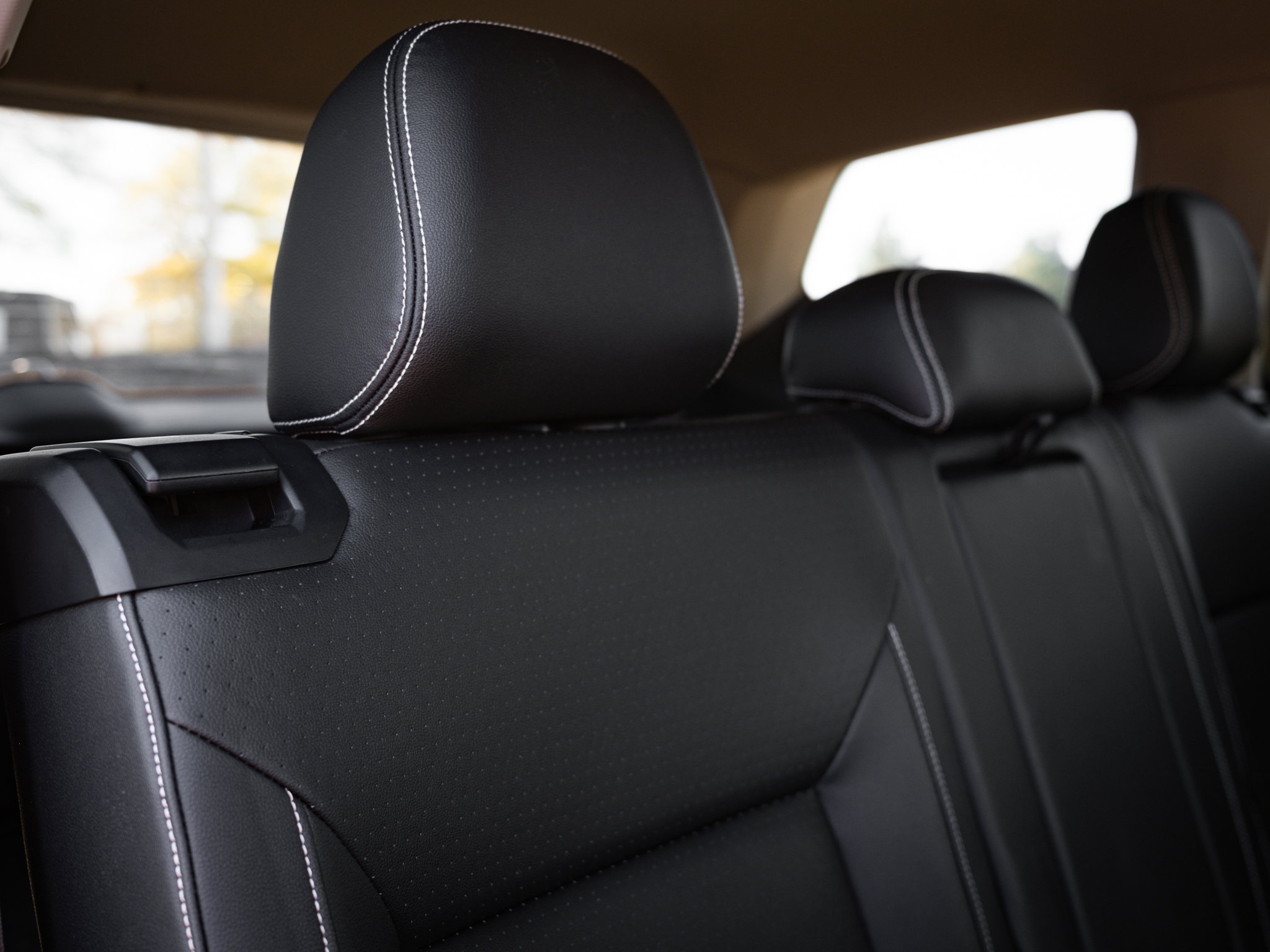 Used 2023 Volkswagen Atlas SE image 31