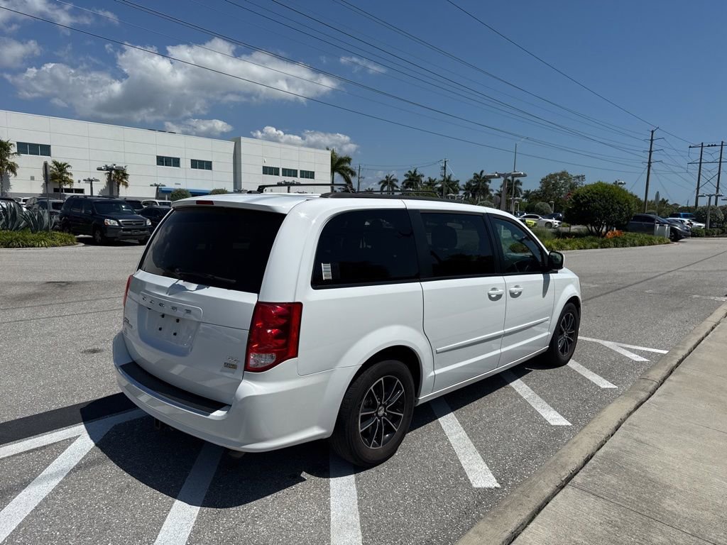 Used 2016 Dodge Grand Caravan R/T FWD image 5