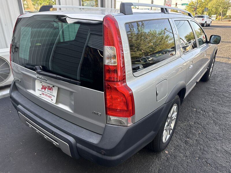Used 2007 Volvo XC70 AWD/4WD image 8