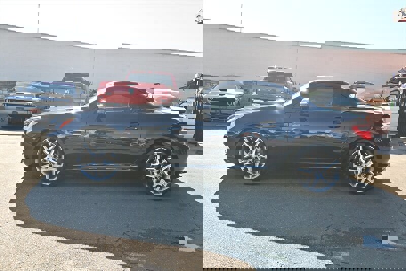 Used 2015 Mercedes-Benz SLK 250 image 7