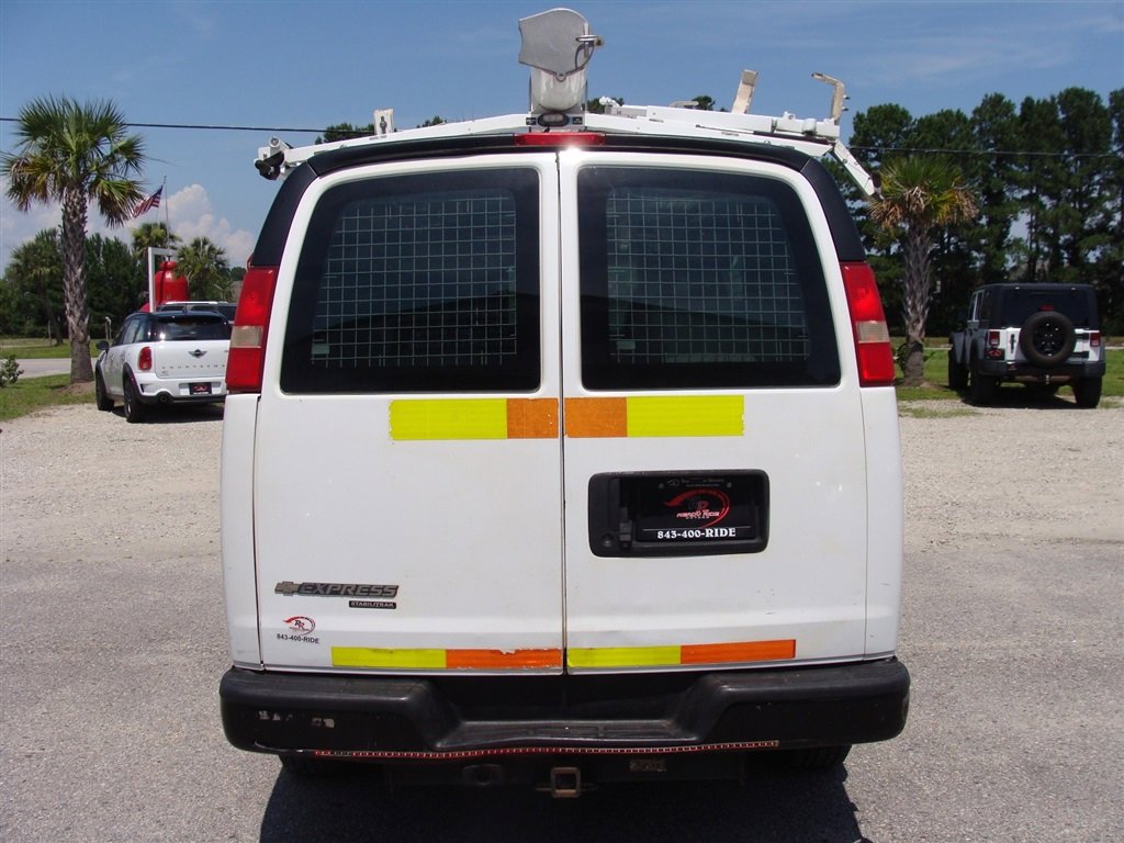 Used 2013 Chevrolet Express 2500 image 4