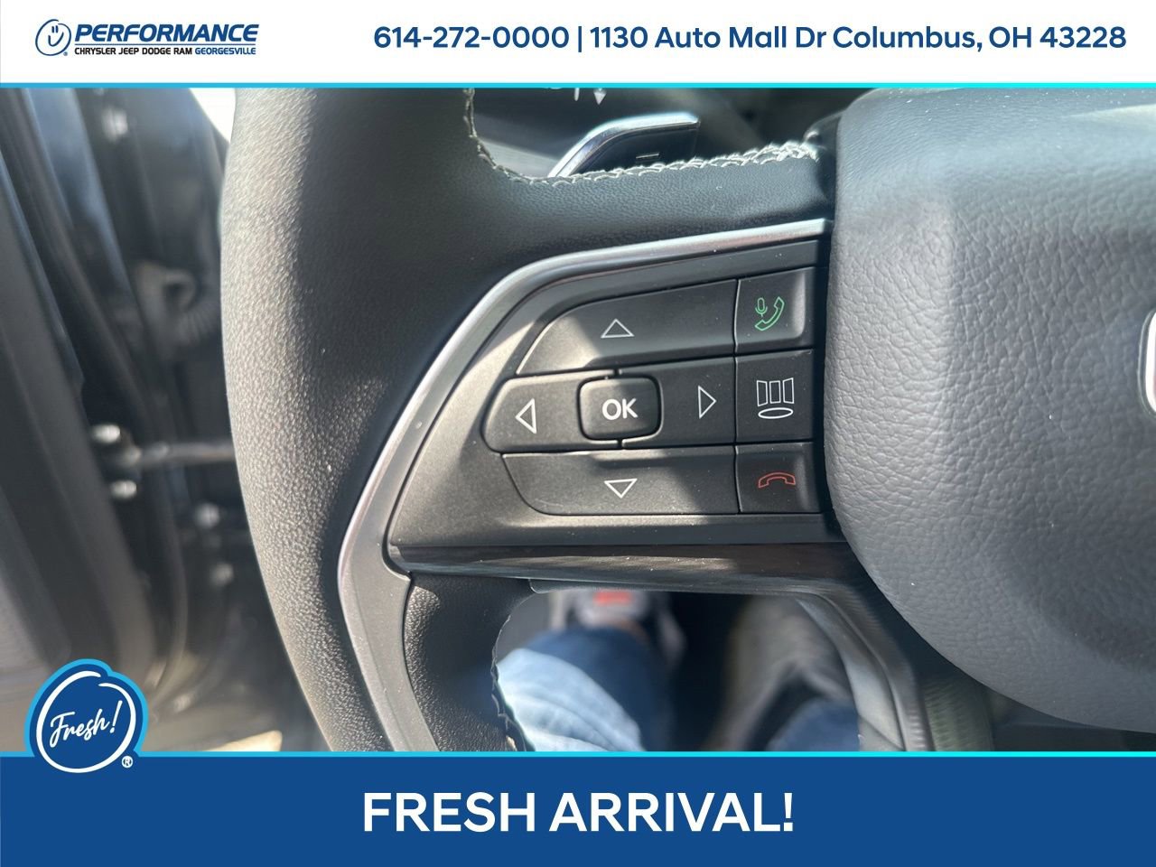 Used 2025 Jeep Grand Cherokee Laredo image 18