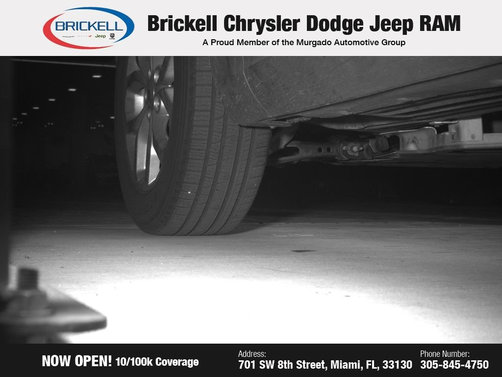 Used 2019 Land Rover Discovery SE image 18