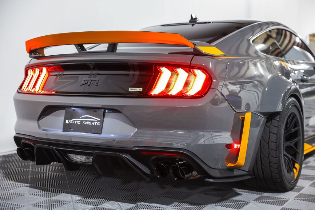 Used 2021 Ford Mustang GT Premium w/ Equipment Group 401A RWD image 9