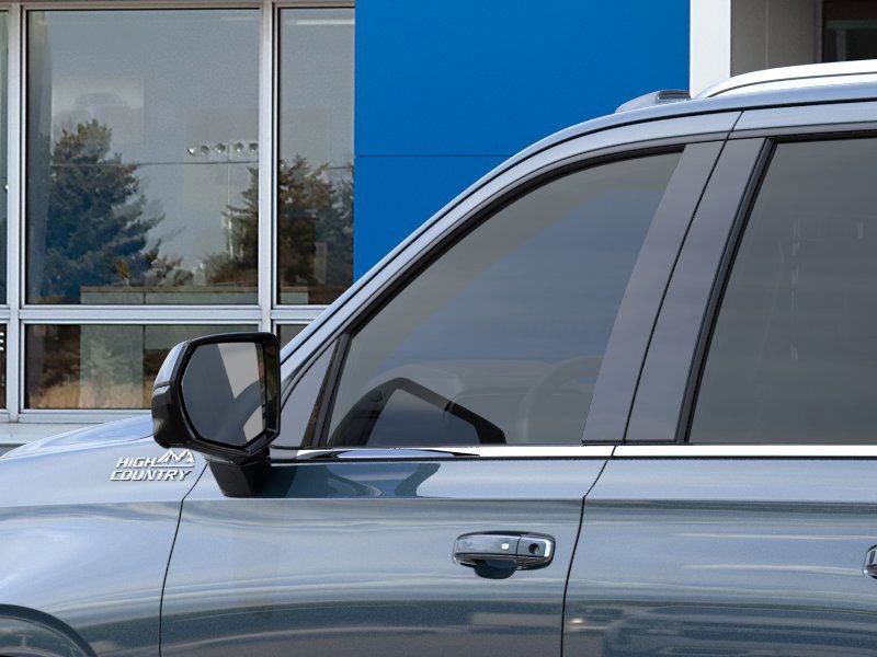 New 2026 Chevrolet Suburban High Country image 12