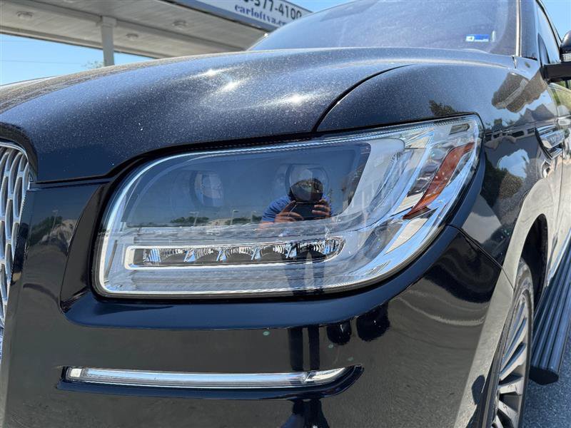 Used 2020 Lincoln Navigator Reserve w/ Luxury Package RWD image 14
