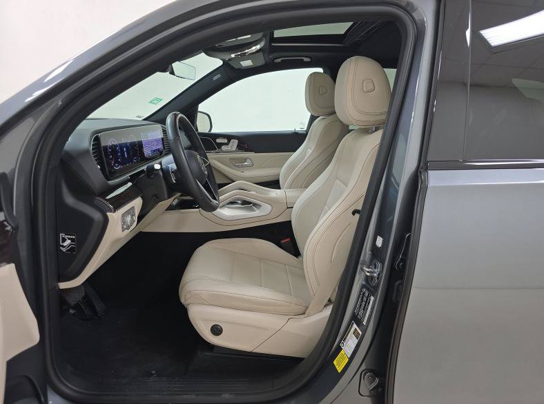 Used 2024 Mercedes-Benz GLE 450e 4MATIC image 5