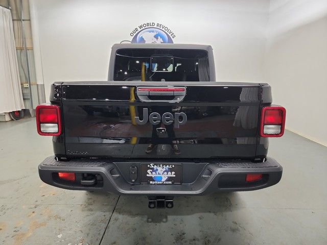 New 2025 Jeep Gladiator Sport image 7