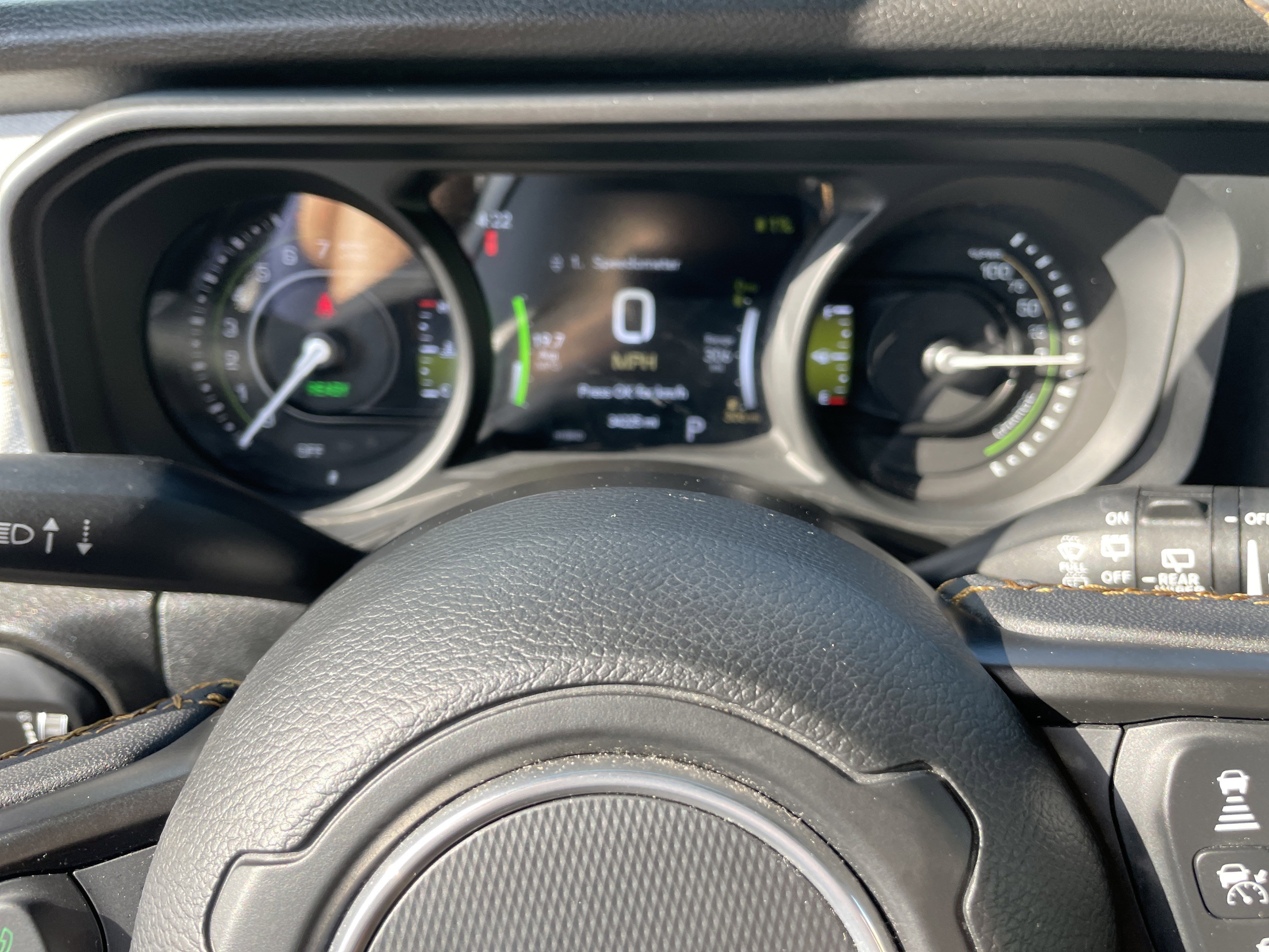 Certified 2024 Jeep Wrangler Sport S image 37