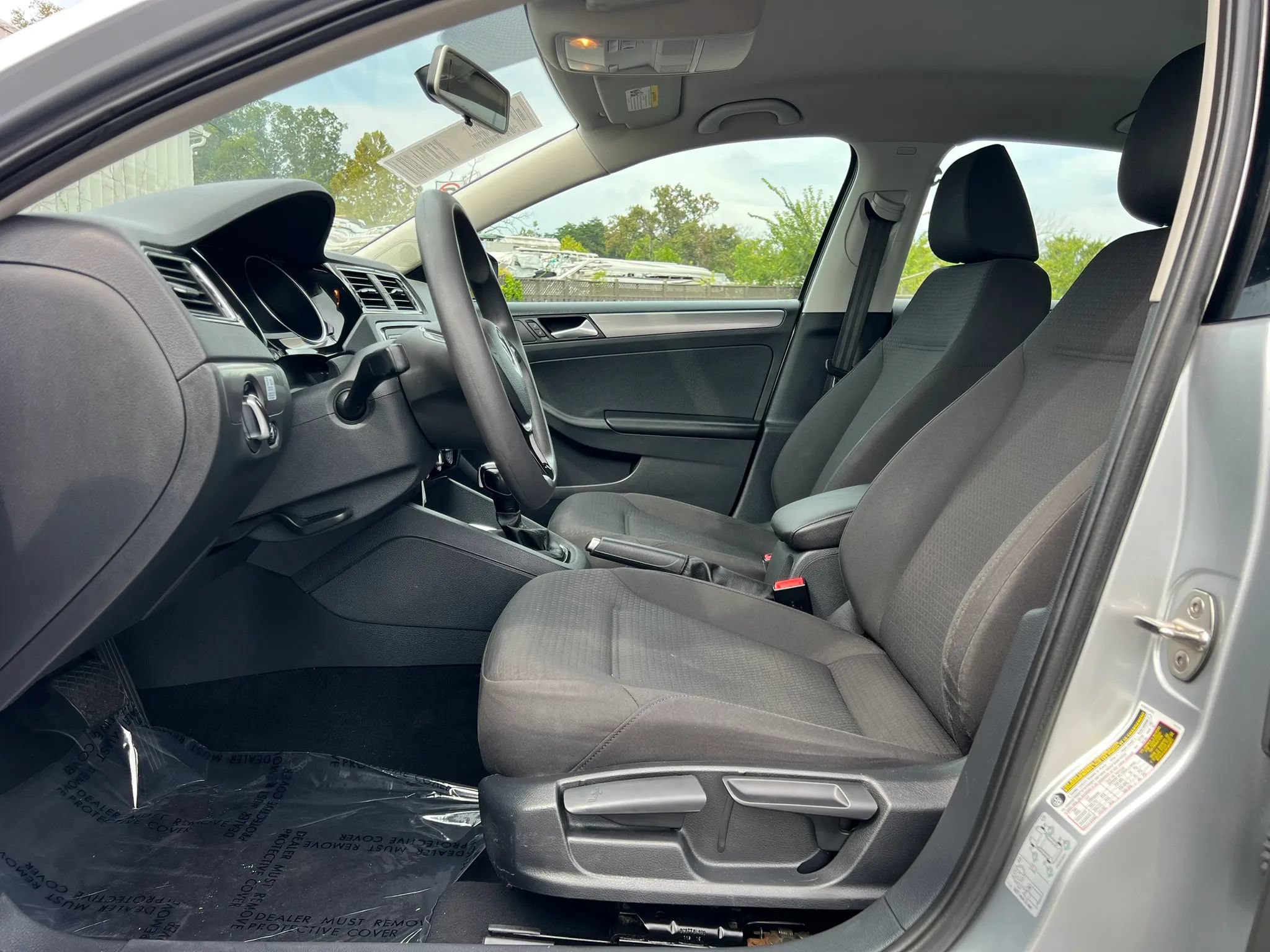 Used 2015 Volkswagen Jetta TDI S FWD image 14