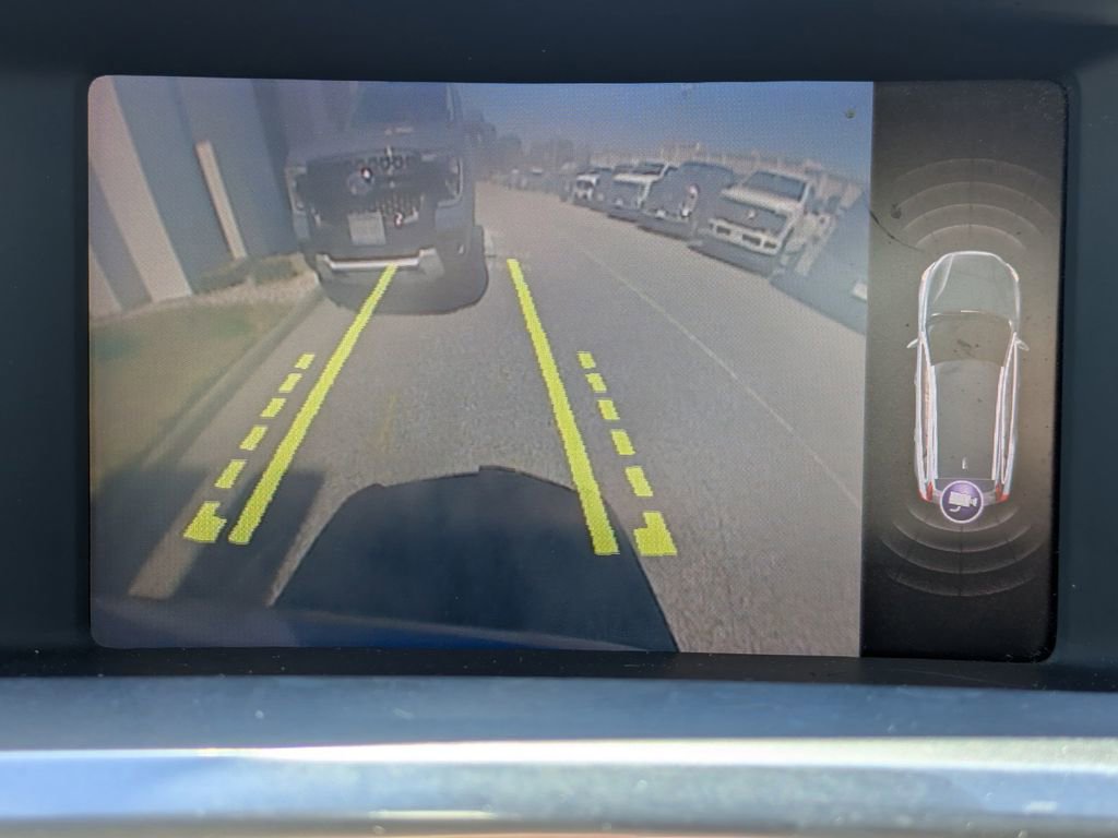 Used 2018 Volvo V60 T5 Cross Country image 21