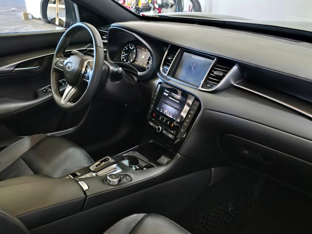 Certified 2025 INFINITI QX55 Luxe w/ Cargo Package image 33