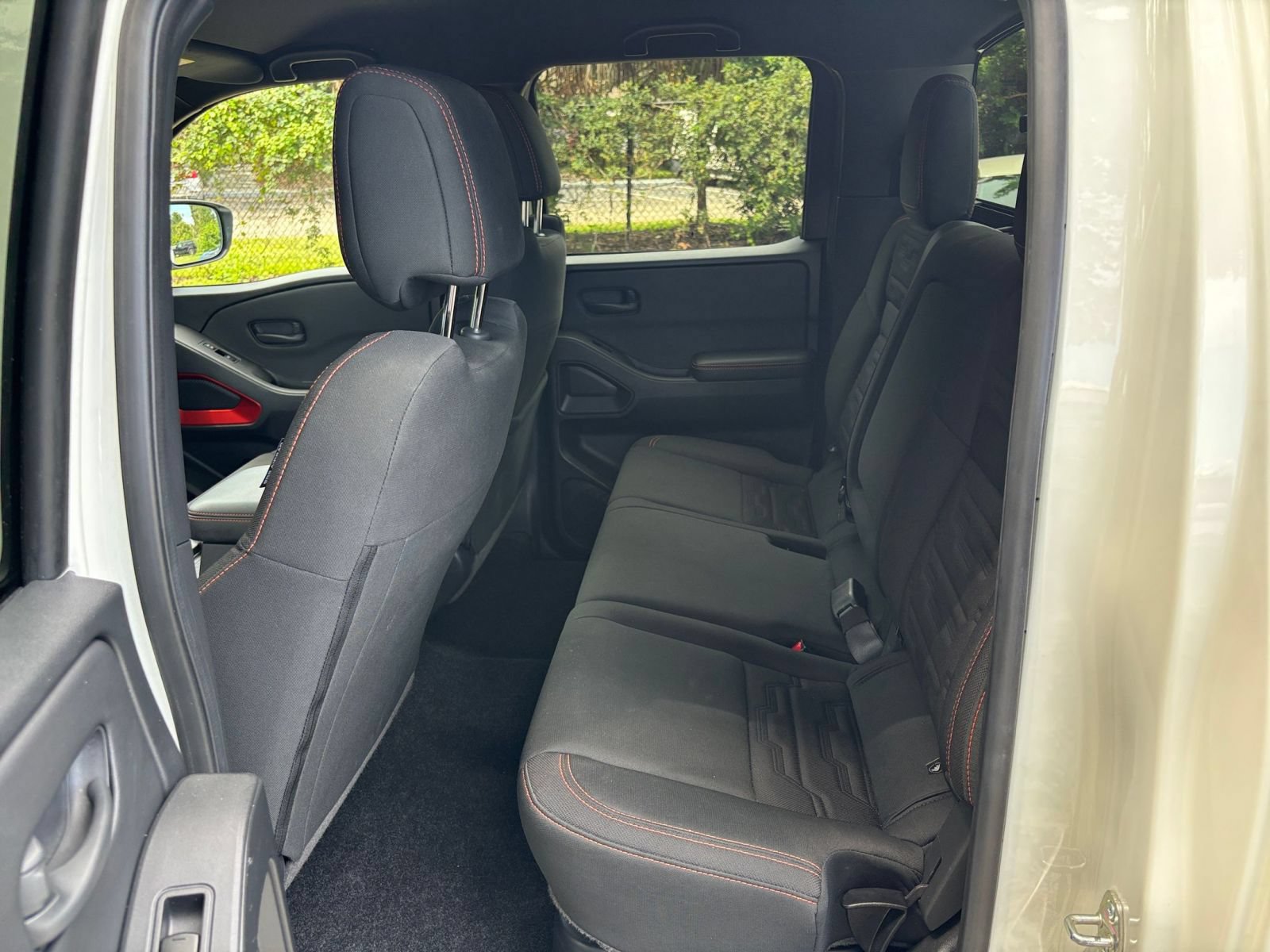 Used 2026 Nissan Frontier PRO-4X AWD/4WD image 25