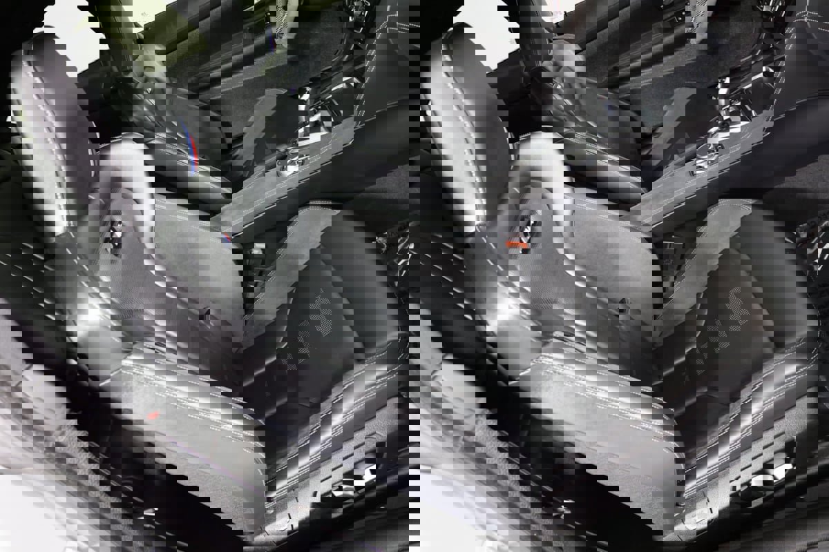 Used 2019 BMW M4 CS w/ Executive Package image 31