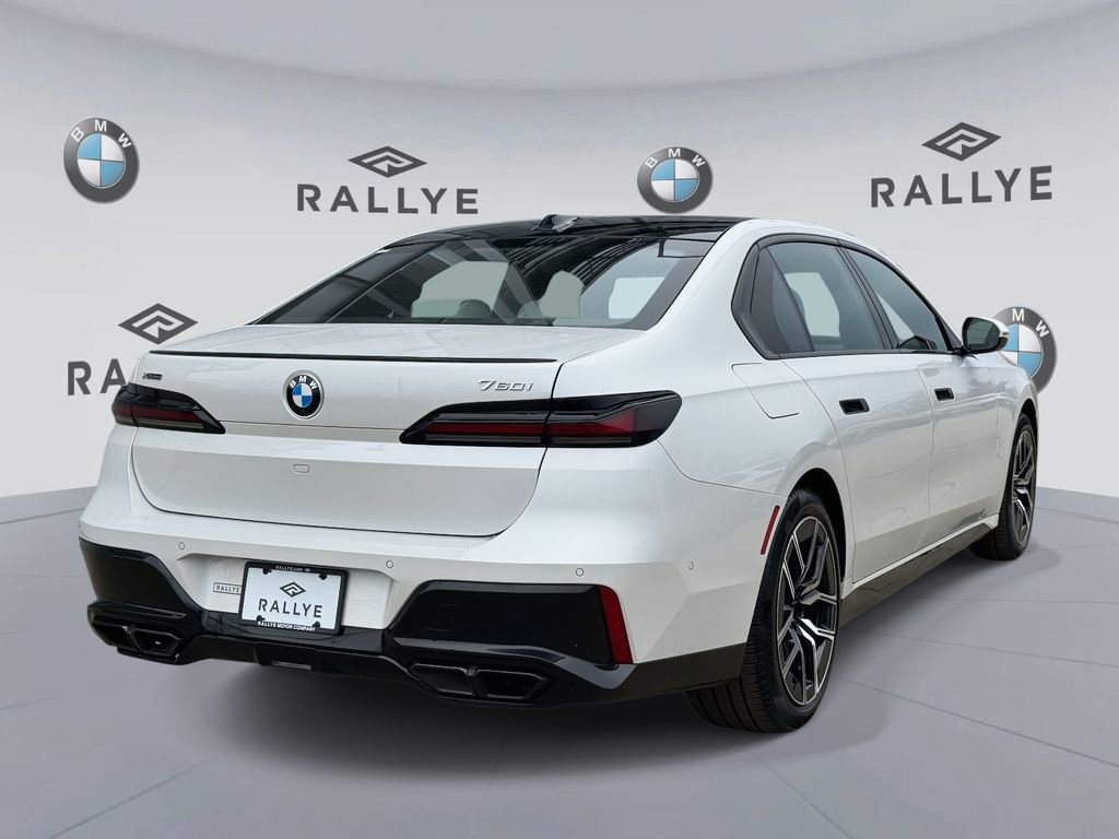 Certified 2025 BMW 760i xDrive w/ Premium Package AWD/4WD image 4