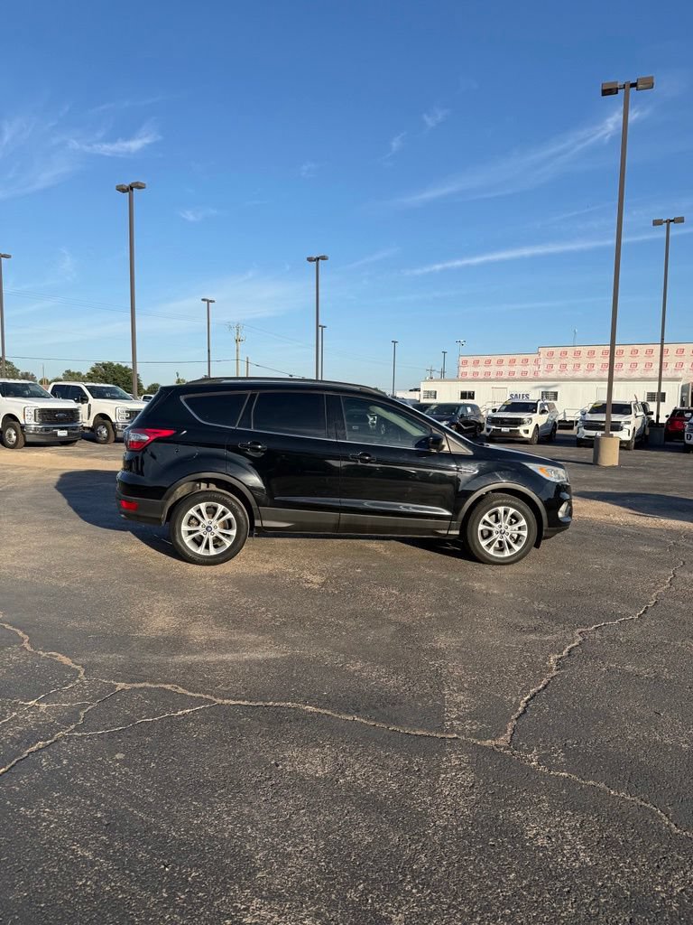 Used 2018 Ford Escape SEL AWD/4WD image 3