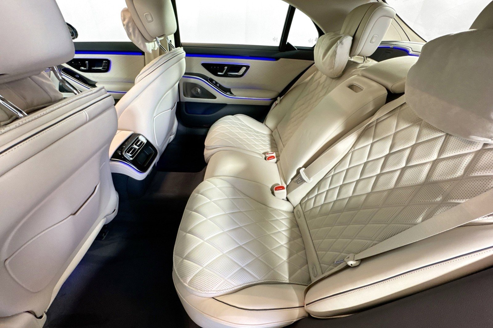 New 2026 Mercedes-Benz S 580 4MATIC Sedan image 22