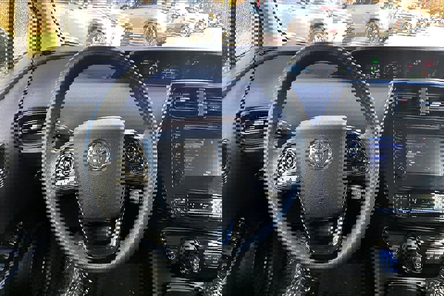 Used 2019 Toyota Prius LE w/ Carpet Mat Package image 5