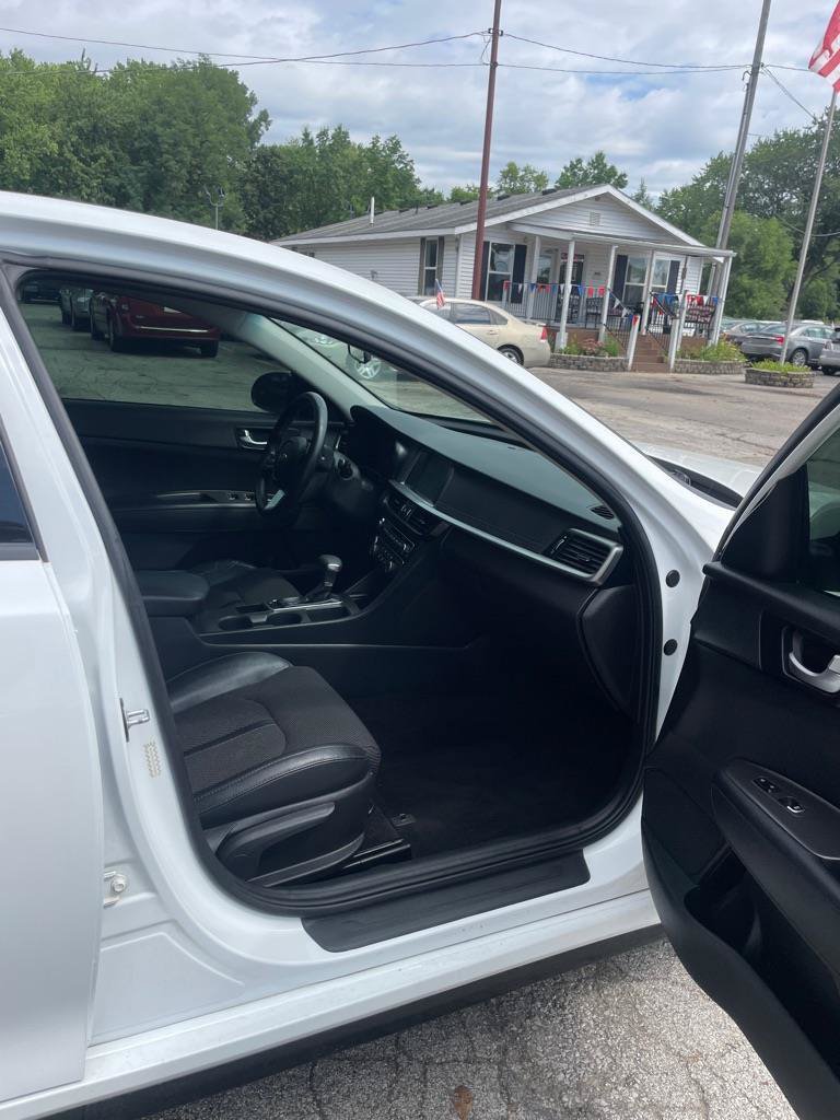 Used 2020 Kia Optima S w/ S Panoramic Sunroof Package FWD image 10