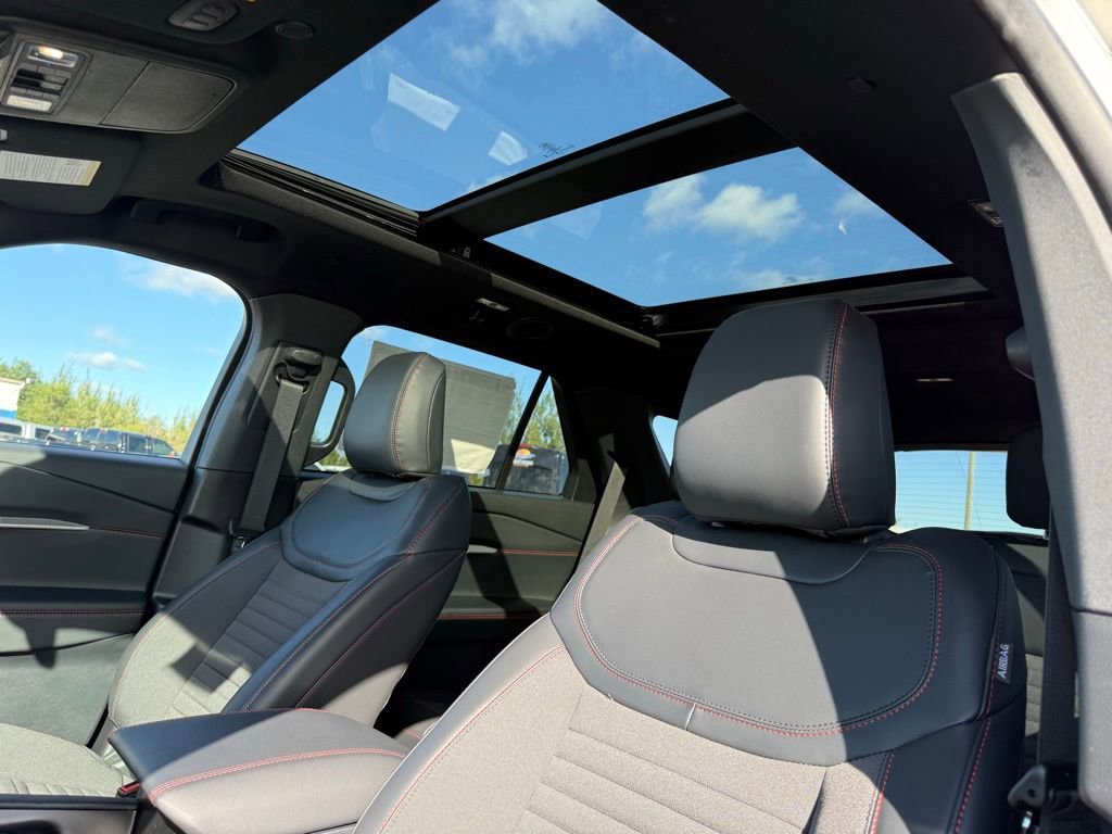 New 2025 Ford Explorer ST-Line w/ Premium Package image 17