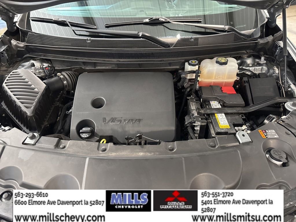 Used 2023 Chevrolet Traverse RS w/ LPO, Cargo Package image 21