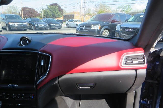 Used 2019 Maserati Ghibli S Q4 AWD/4WD image 22