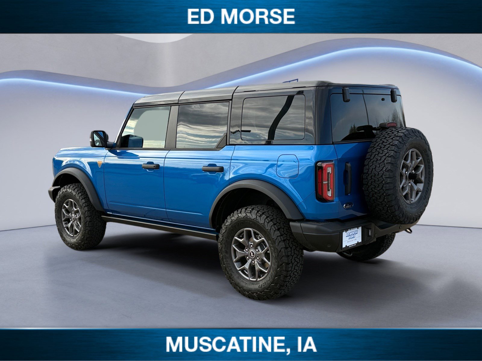 New 2025 Ford Bronco Badlands image 3