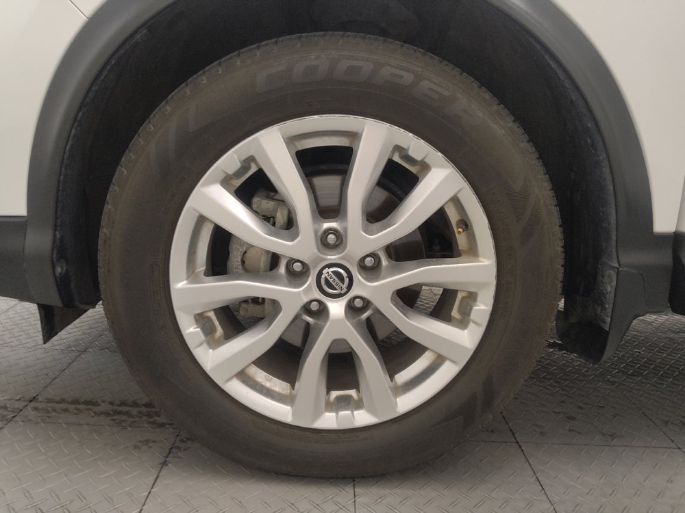 Used 2021 Nissan Rogue Sport S FWD image 31