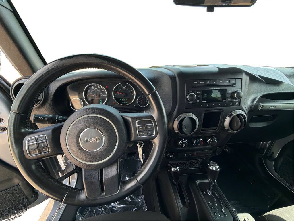 Used 2017 Jeep Wrangler Unlimited Sport w/ Connectivity Group AWD/4WD image 27