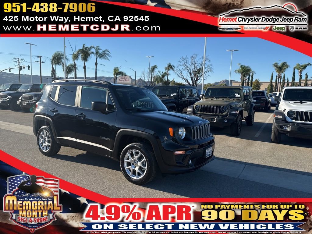 Used 2023 Jeep Renegade Latitude w/ Sun & Fun Group AWD/4WD image 1