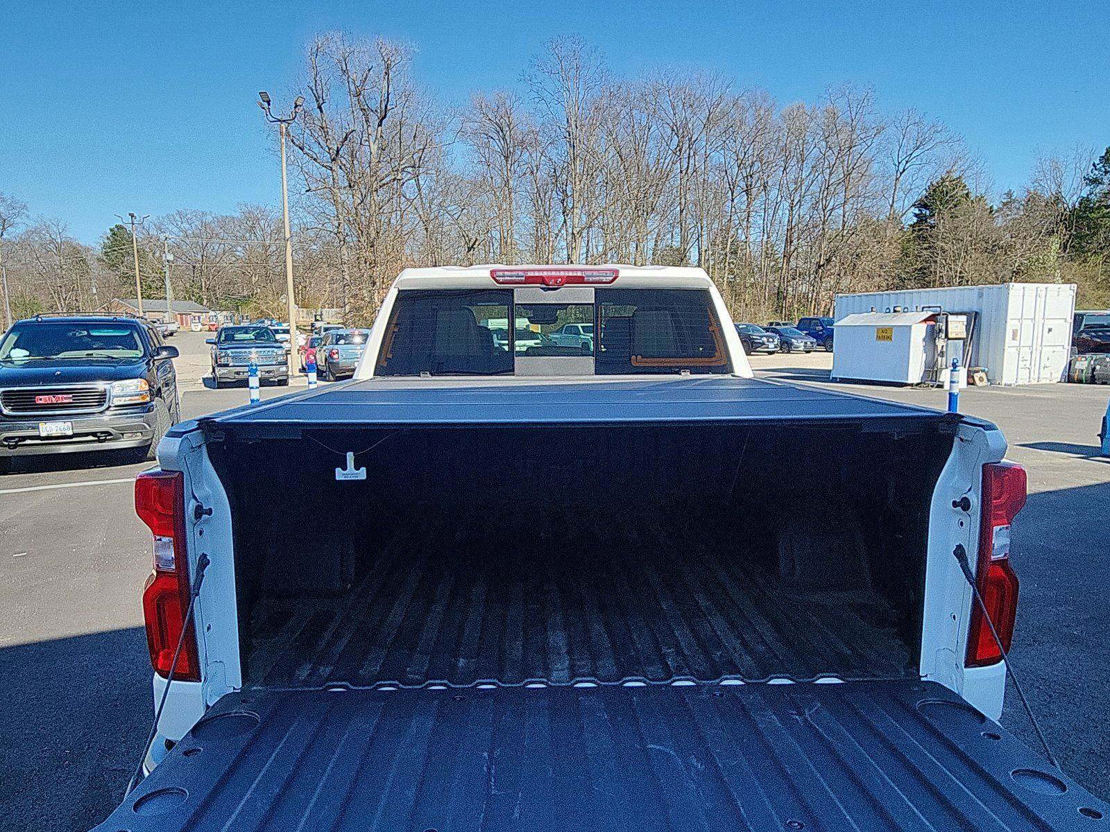 Used 2025 Chevrolet Silverado 1500 High Country w/ Technology Package AWD/4WD image 26