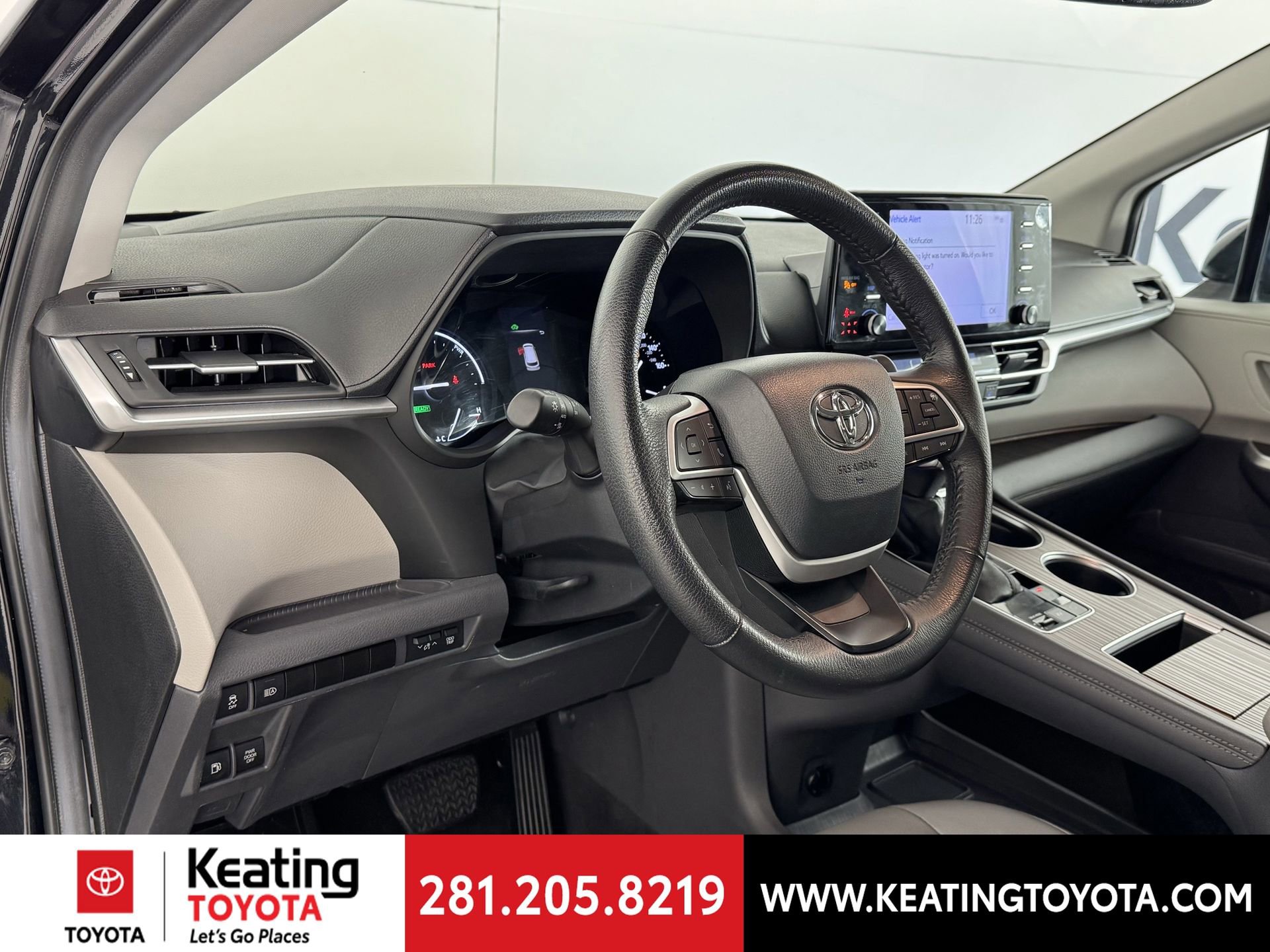 Certified 2024 Toyota Sienna XLE image 15