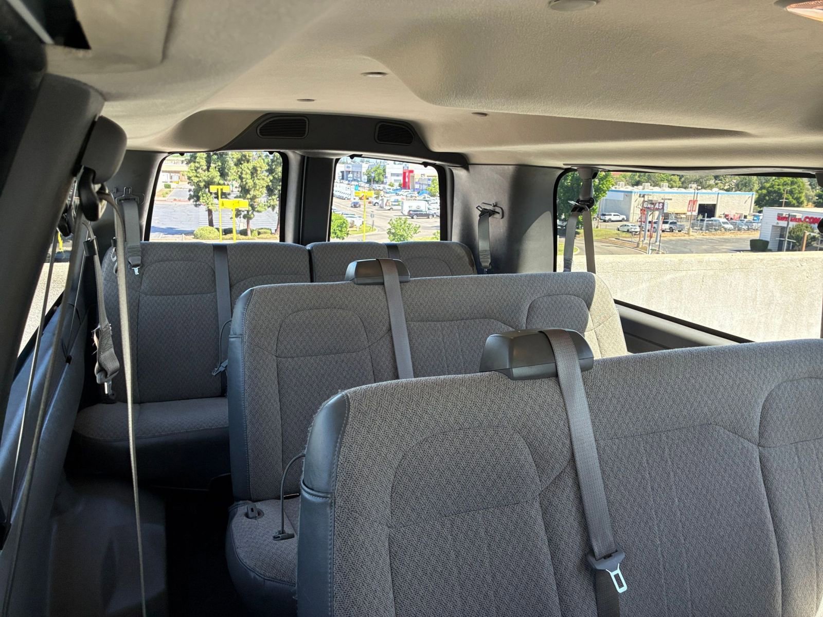 Used 2025 GMC Savana 3500 LT w/ LT Preferred Equipment Group RWD image 25