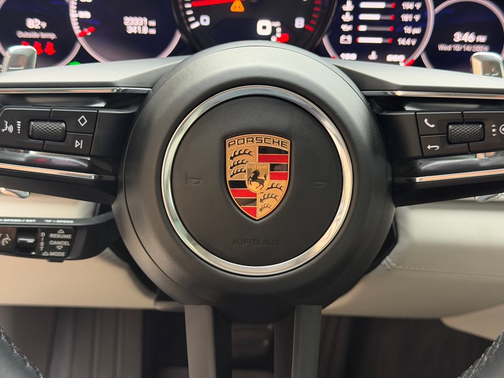 Used 2023 Porsche Panamera 4 Platinum Edition AWD/4WD image 33