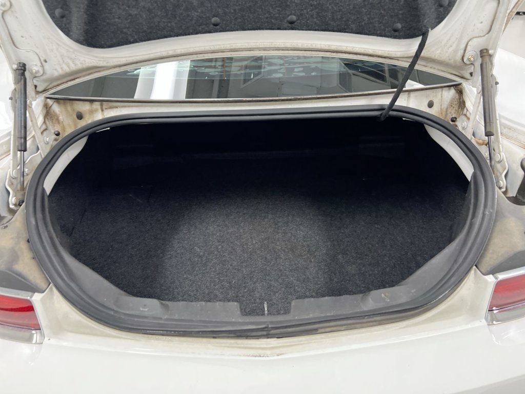 Used 2012 Chevrolet Camaro LT RWD image 22