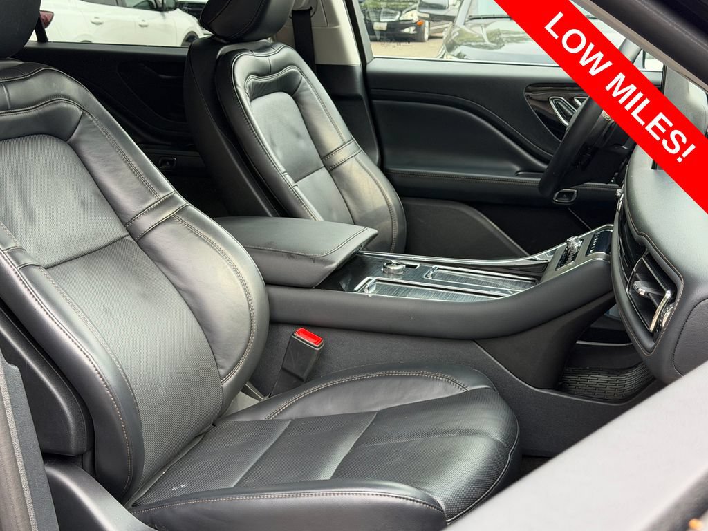 Used 2025 Lincoln Aviator Reserve AWD/4WD image 20