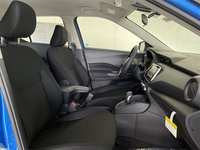 Certified 2025 Nissan Kicks Play S image 19