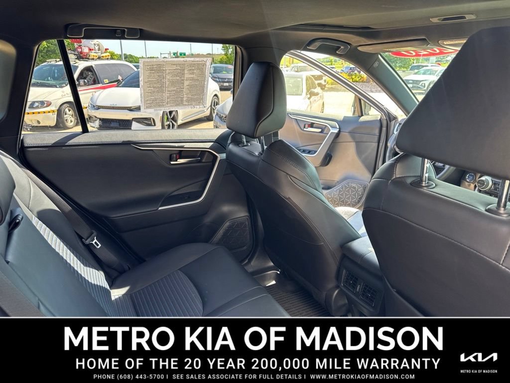 Used 2020 Toyota RAV4 XSE w/ XSE Grade Weather Package AWD/4WD image 34